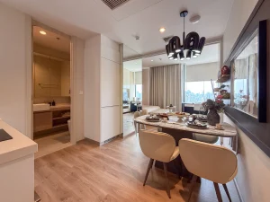 Actual interior photo of a luxury 1-bedroom condo unit type A2 at Noble Form Thonglor on Sukhumvit 55 Bangkok